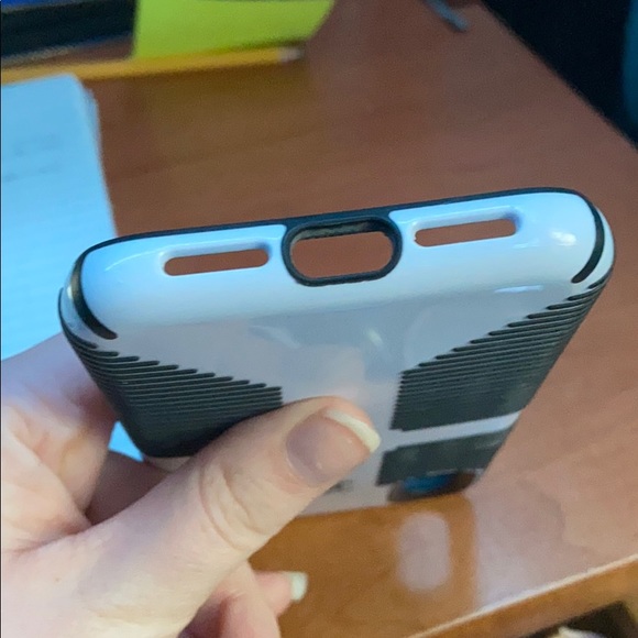 iphone XR case Speck case - Picture 6 of 6